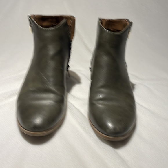 Vegan green leather ankle boots by Call It Spring - Picture 2 of 10